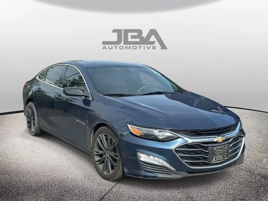 2019 Chevrolet Malibu 1LT photo 1