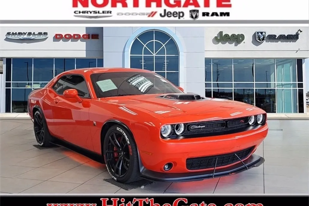 2021 Dodge Challenger R/T Scat Pack photo 1