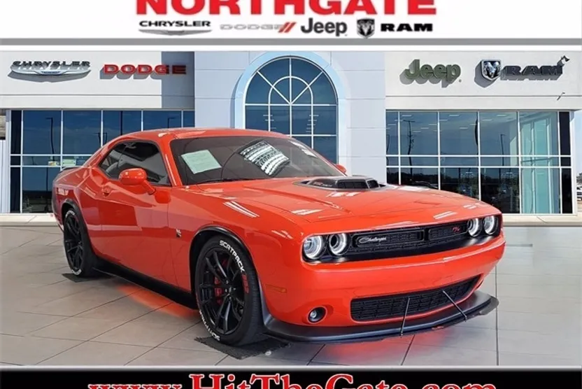 2021 Dodge Challenger R/T Scat Pack photo 1