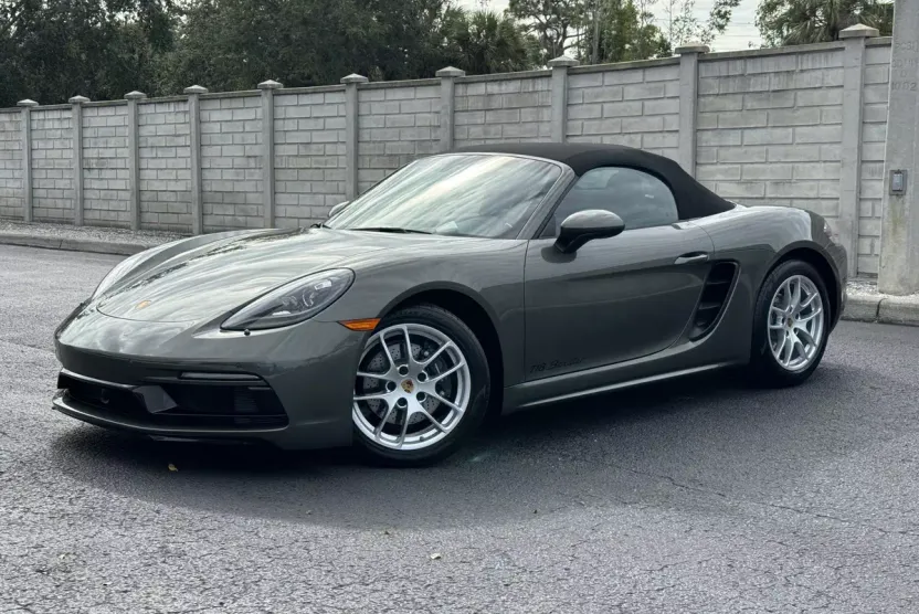 2025 Porsche Boxster photo 1