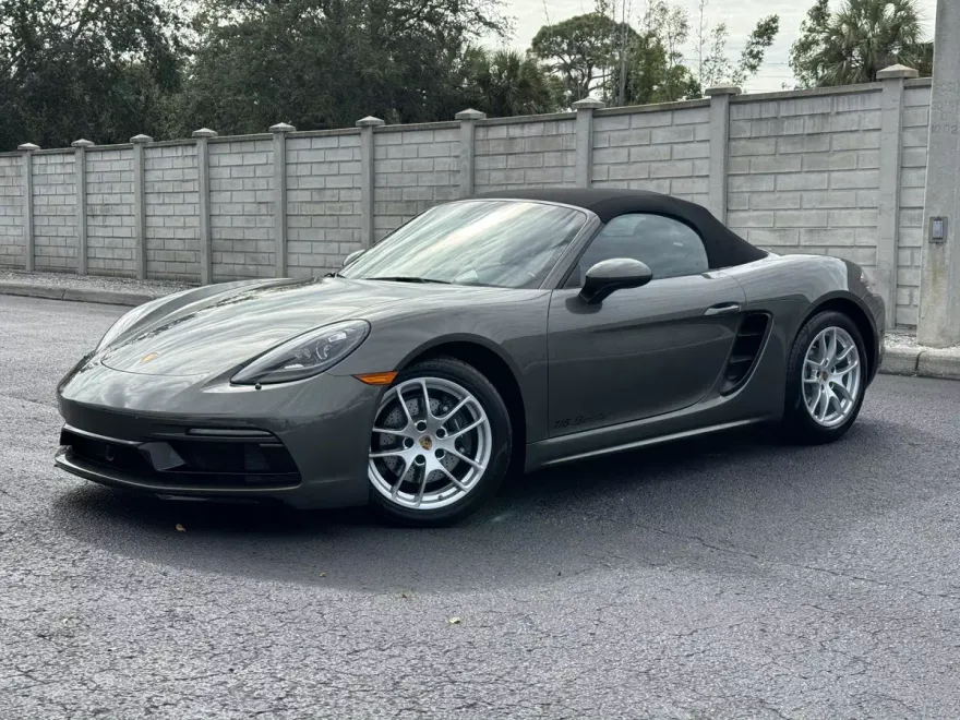 2025 Porsche Boxster photo 1