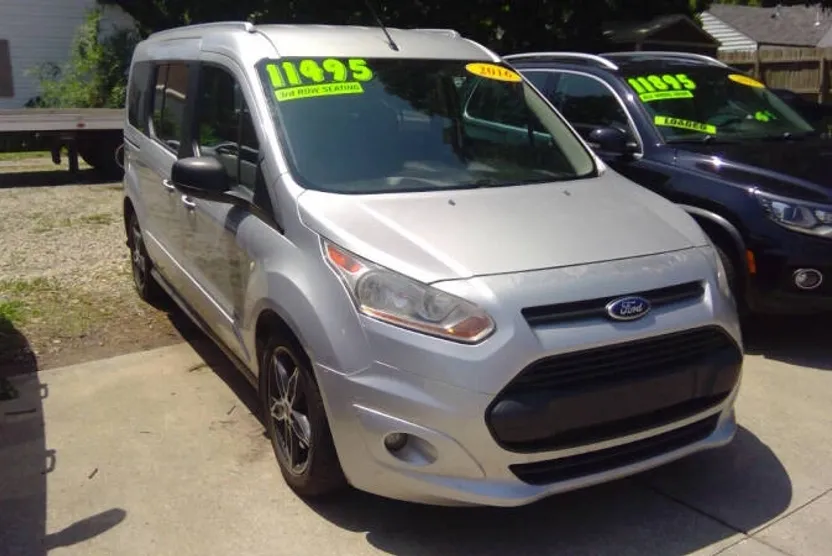 2016 Ford Transit Connect XLT photo 1