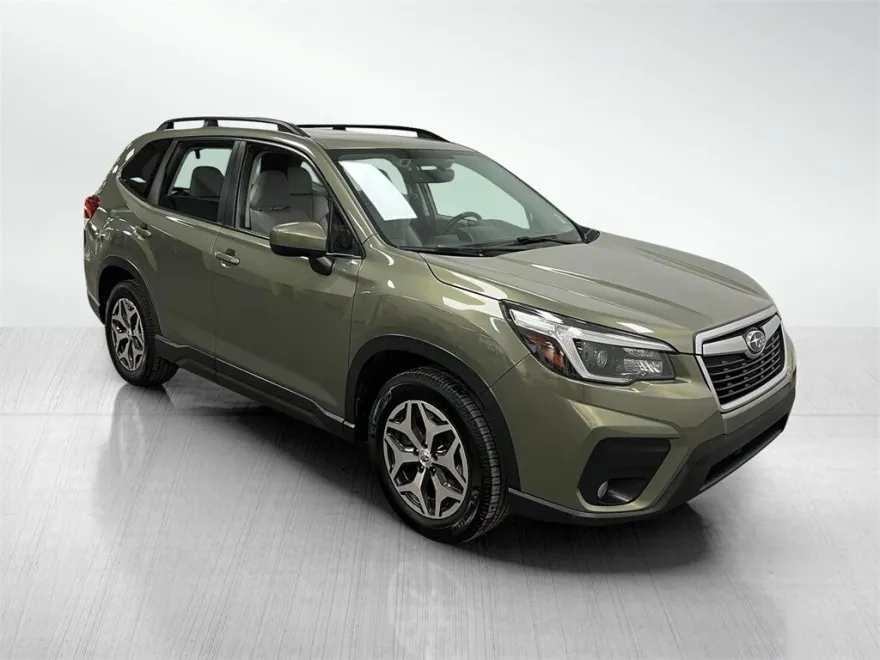2021 Subaru Forester Premium photo 1