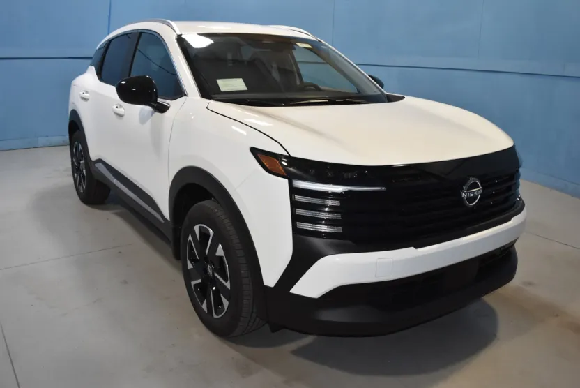 2026 Nissan Kicks SV photo 1