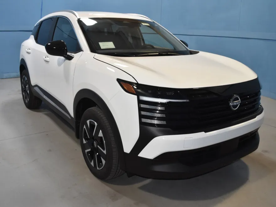 2026 Nissan Kicks SV photo 1