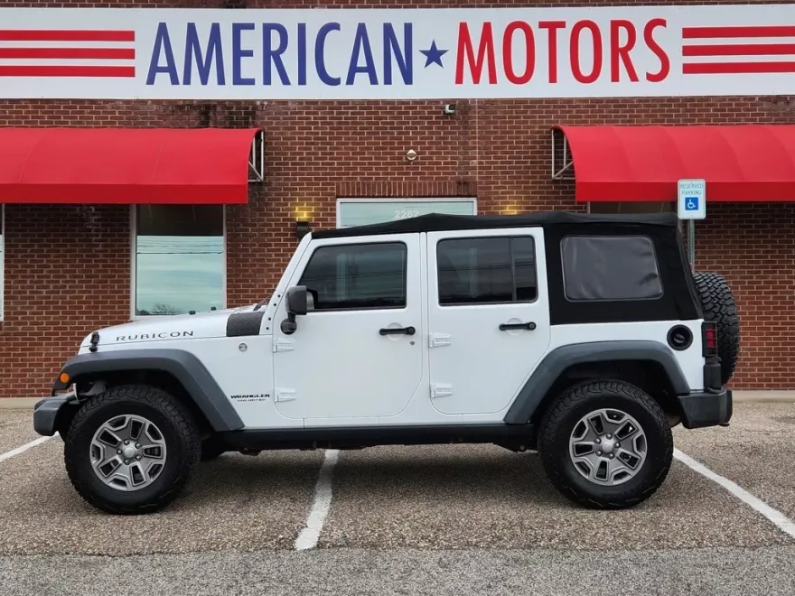 2017 Jeep Wrangler Unlimited Rubicon photo 1