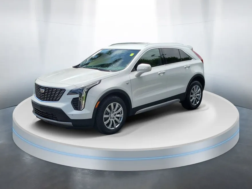 2023 Cadillac XT4 Premium Luxury photo 1