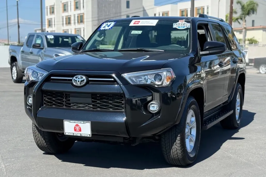 2024 Toyota 4Runner SR5 photo 1
