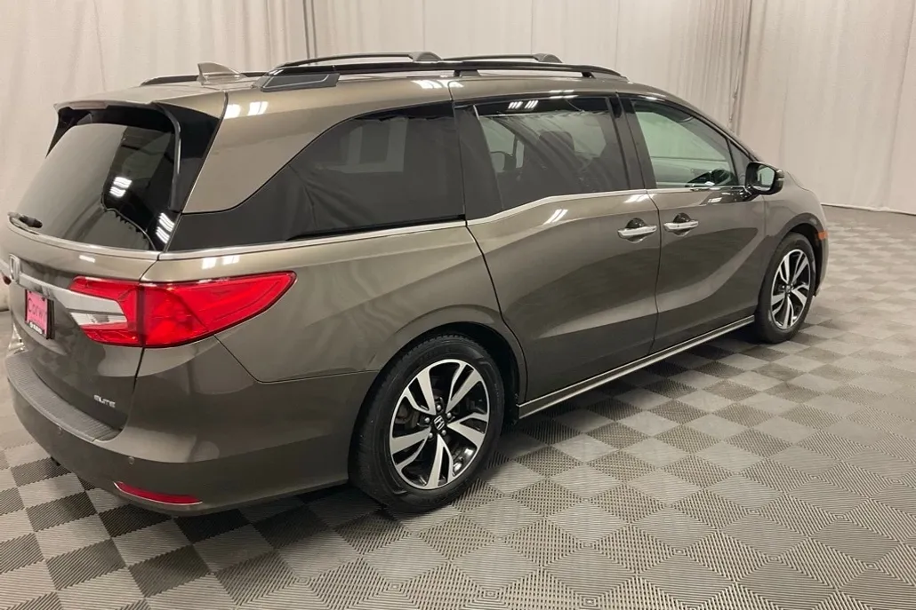 2020 Honda Odyssey Elite photo 1