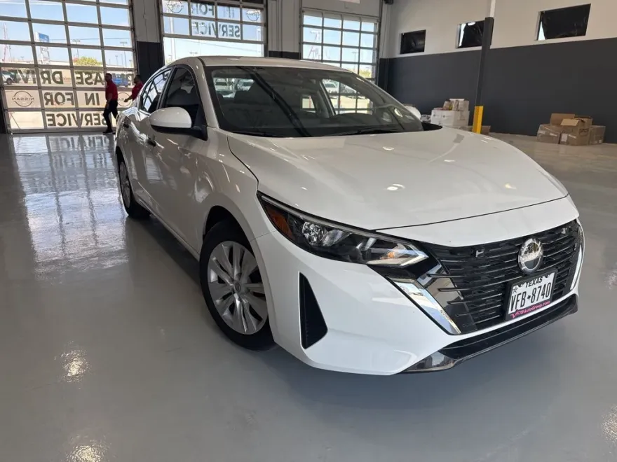 2024 Nissan Sentra S photo 1