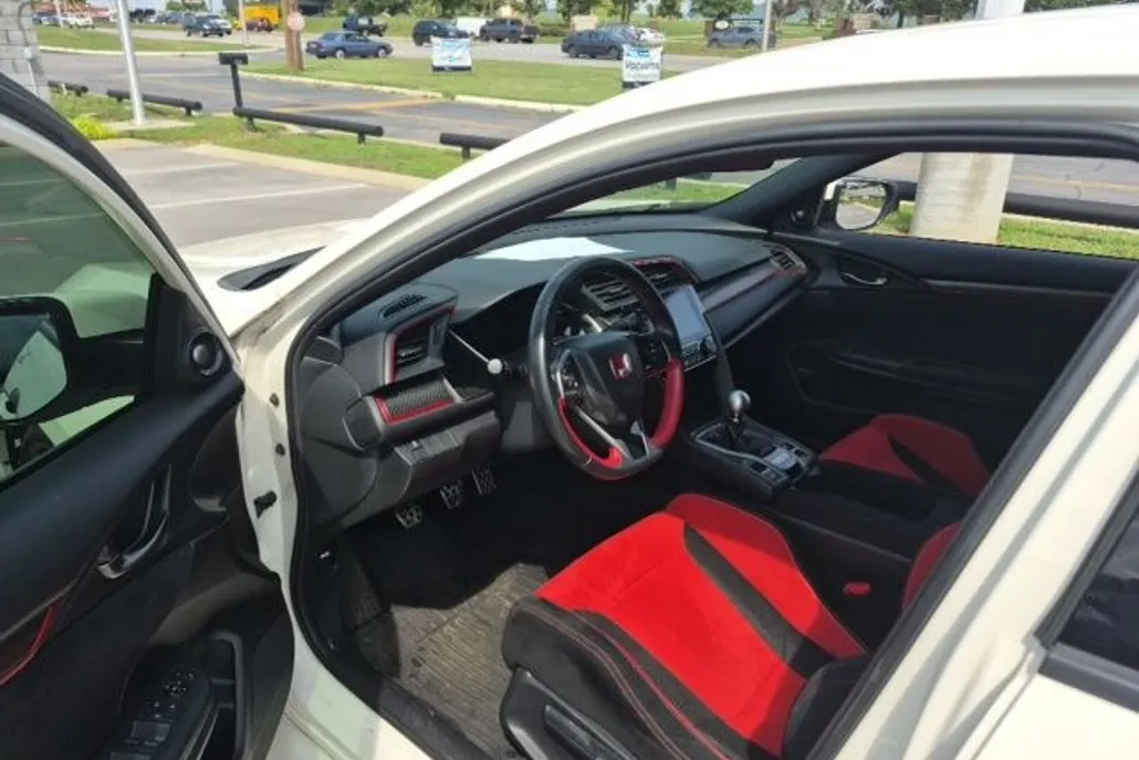 2019 Honda Civic Type R Touring photo 1