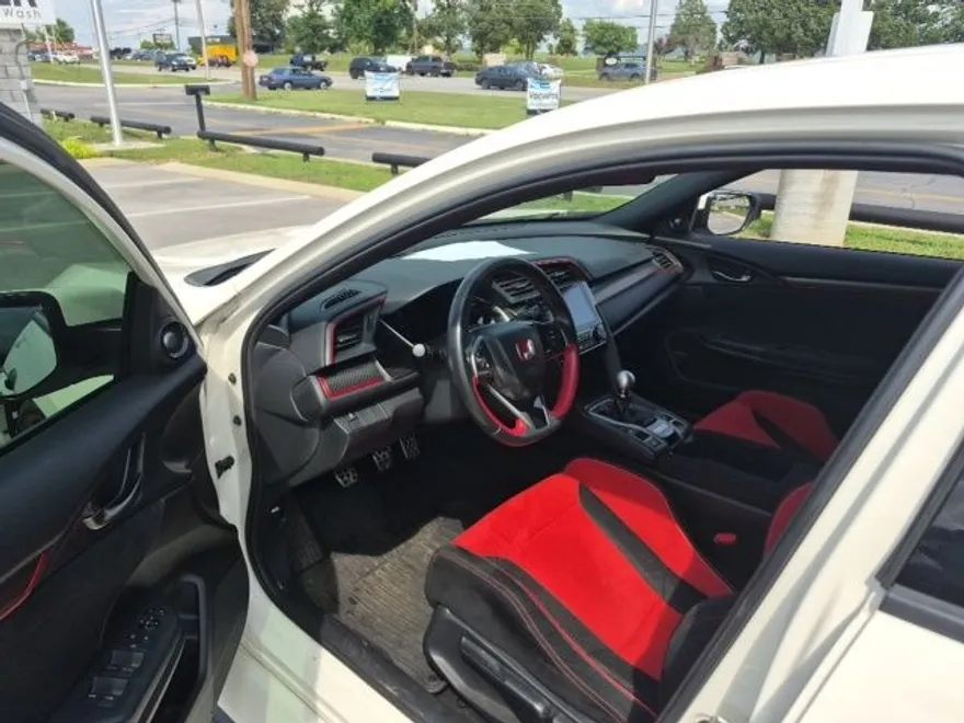 2019 Honda Civic Type R Touring photo 1