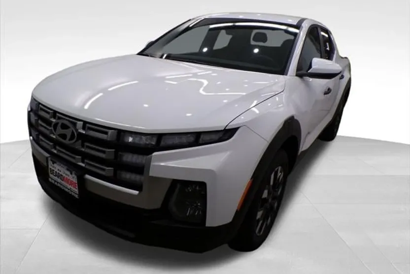2025 Hyundai Santa Cruz SE photo 1
