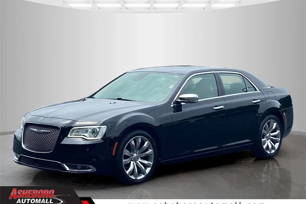 2019 Chrysler 300 Limited photo 1