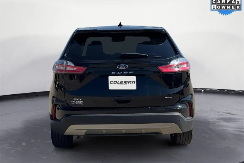 2024 Ford Edge SEL photo 1