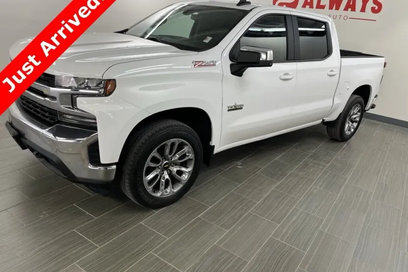 2020 Chevrolet Silverado 1500 LT Texas Edition photo 1