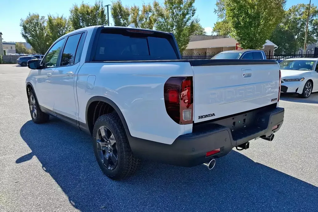 2026 Honda Ridgeline TrailSport photo 1