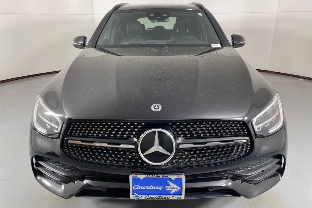 2022 Mercedes Benz GLC 300 photo 1