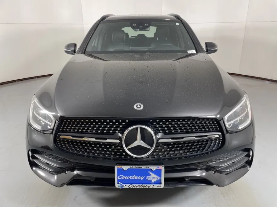 2022 Mercedes Benz GLC 300 photo 1