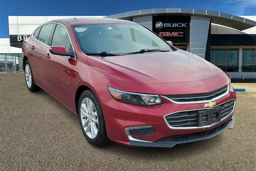 2018 Chevrolet Malibu 1LT photo 1