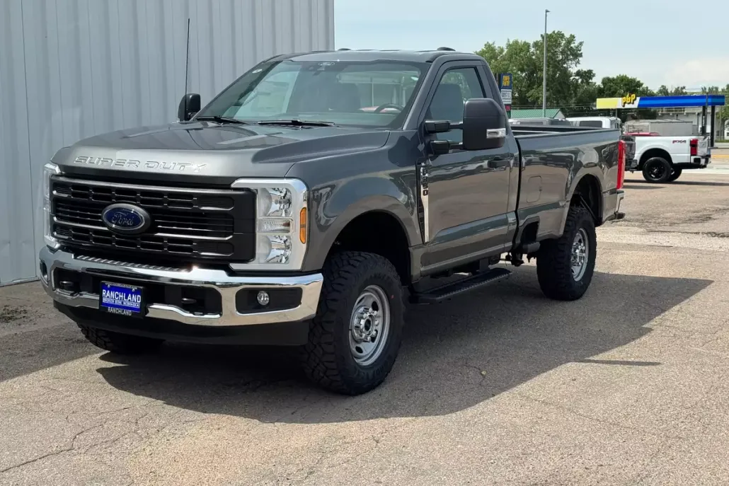2025 Ford F-350 XL photo 1