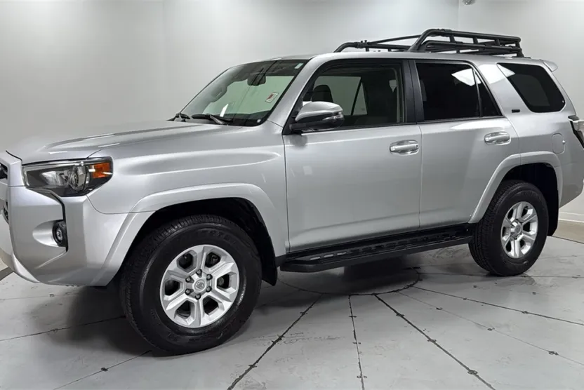 2023 Toyota 4Runner SR5 Premium photo 1