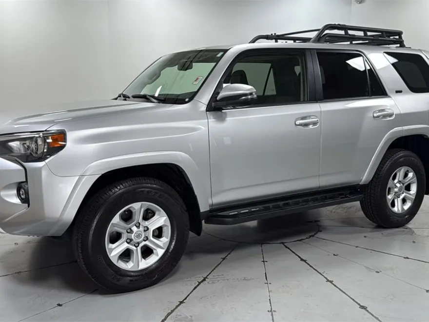 2023 Toyota 4Runner SR5 Premium photo 1