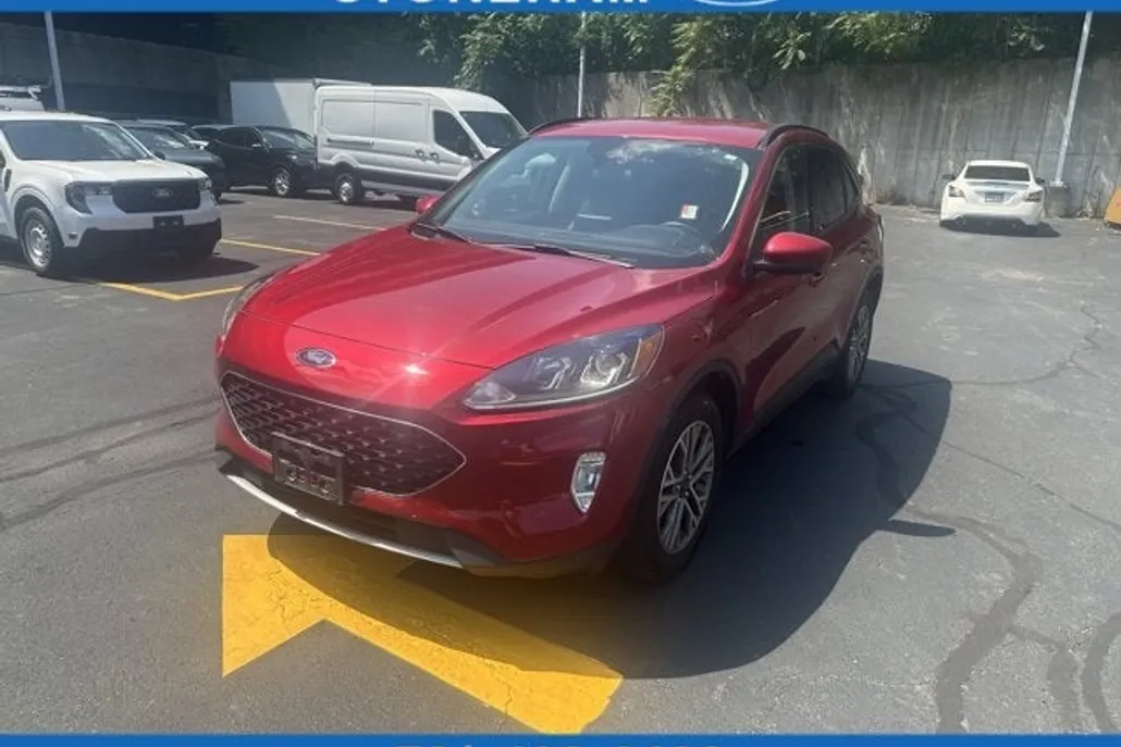2021 Ford Escape SEL photo 1