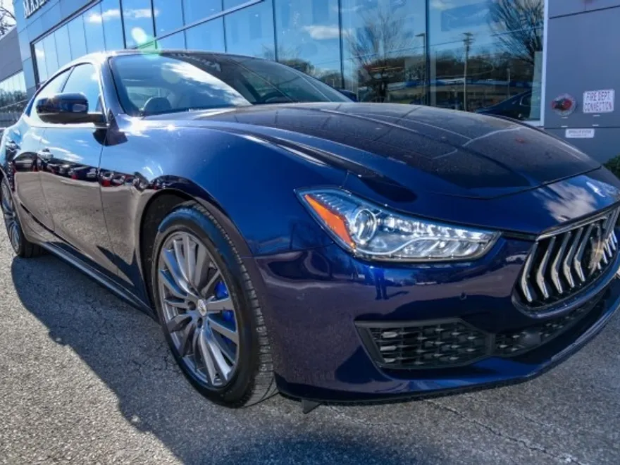 2021 Maserati Ghibli S Q4 photo 1