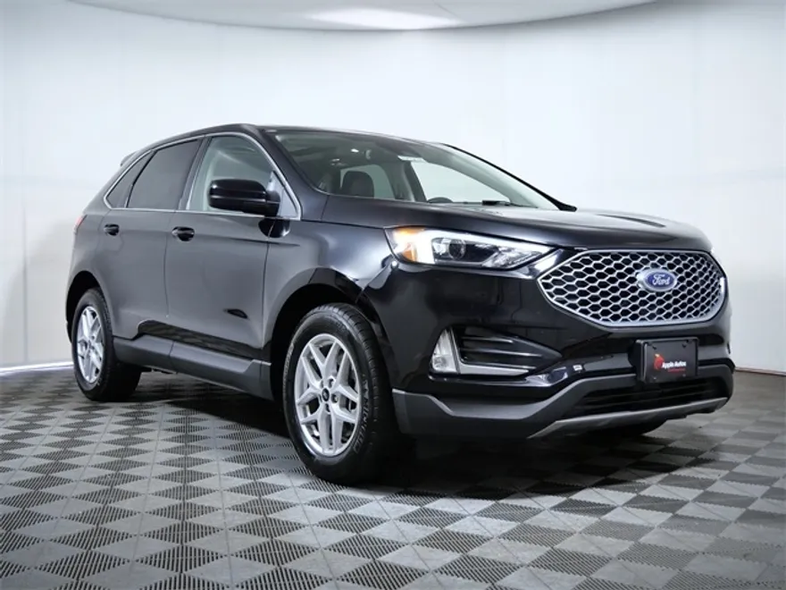 2023 Ford Edge SEL photo 1