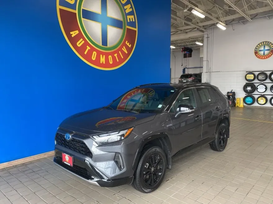 2024 Toyota RAV4 Hybrid XSE photo 1