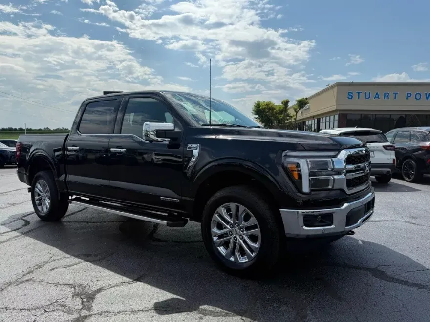2025 Ford F-150 Lariat photo 1