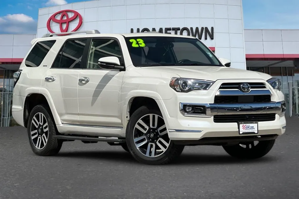 2023 Toyota 4Runner Limited photo 1