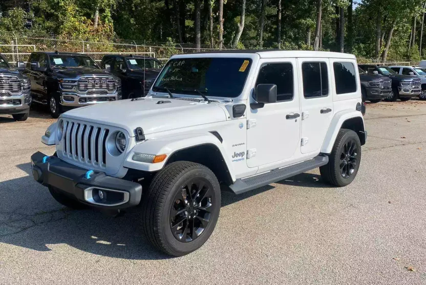2021 Jeep Wrangler 4xe Unlimited Sahara photo 1
