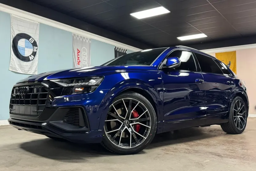 2021 Audi Q8 Prestige 55 photo 1