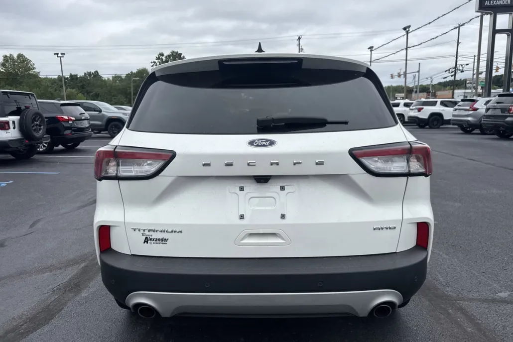 2021 Ford Escape Titanium photo 1