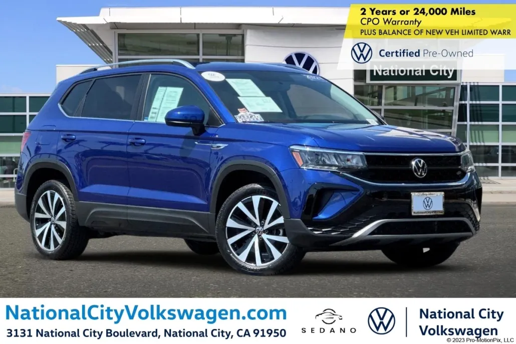 2022 Volkswagen Taos SE photo 1