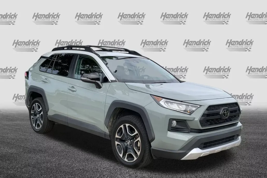 2019 Toyota RAV4 Adventure photo 1