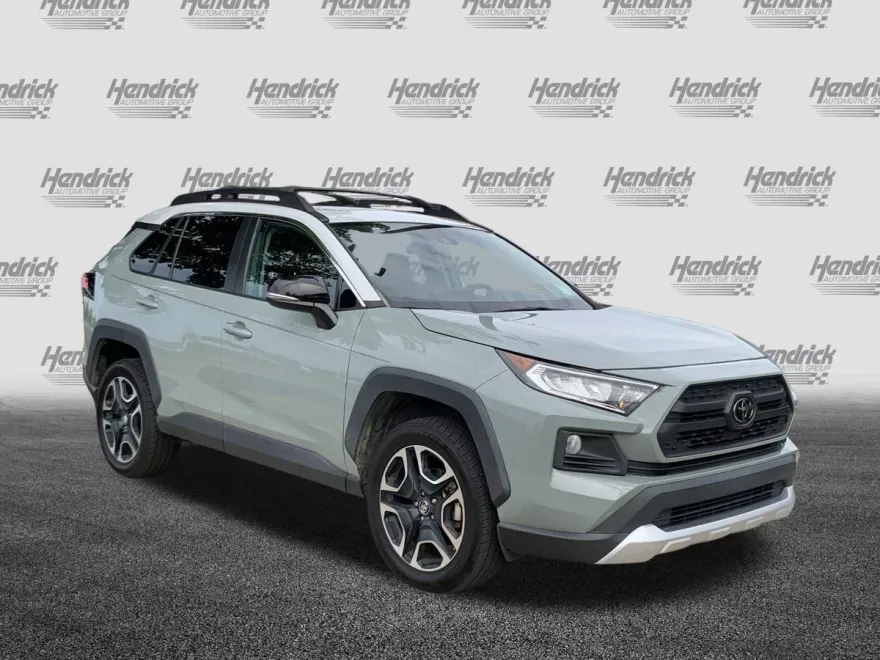 2019 Toyota RAV4 Adventure photo 1