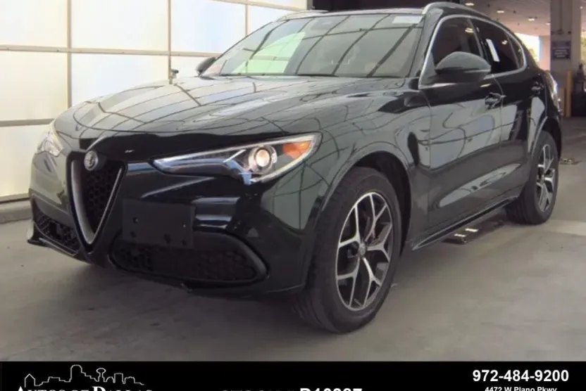 2021 Alfa Romeo Stelvio Ti photo 1