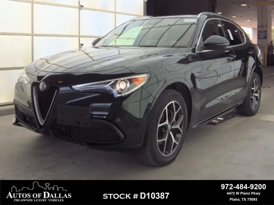 2021 Alfa Romeo Stelvio Ti photo 1