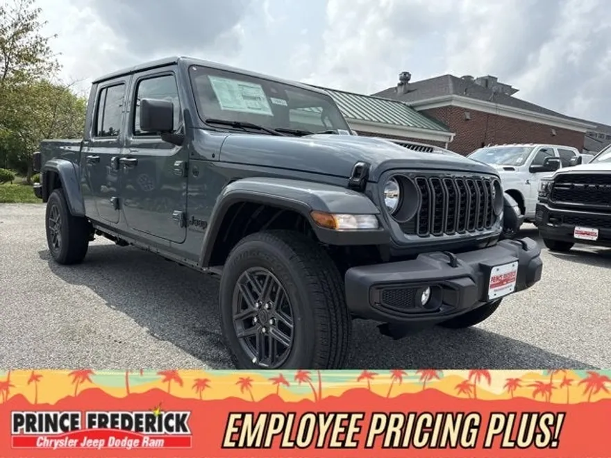 2025 Jeep Gladiator Sport S photo 1