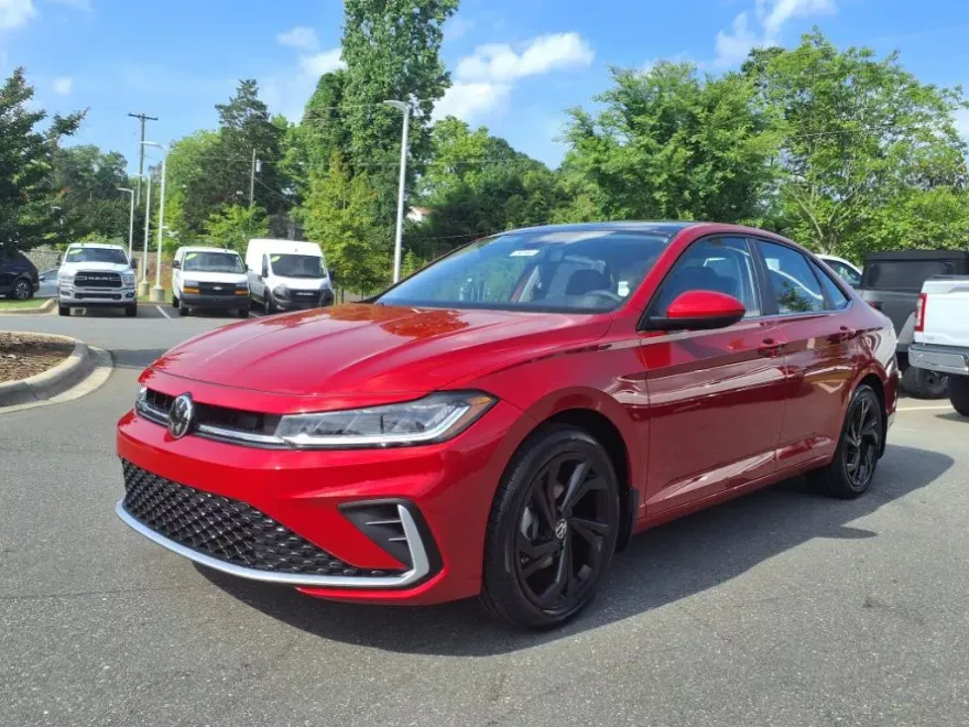 2025 Volkswagen Jetta SE photo 1