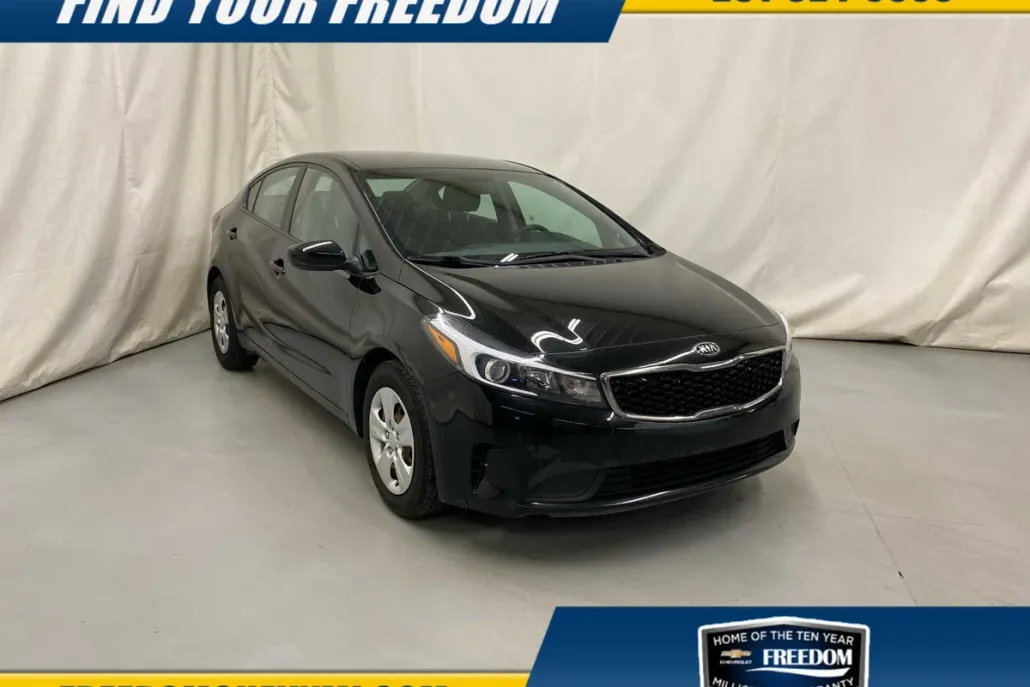 2017 Kia Forte LX Base photo 1