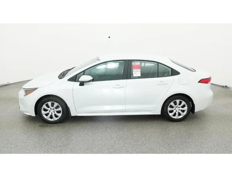 2026 Toyota Corolla LE photo 1