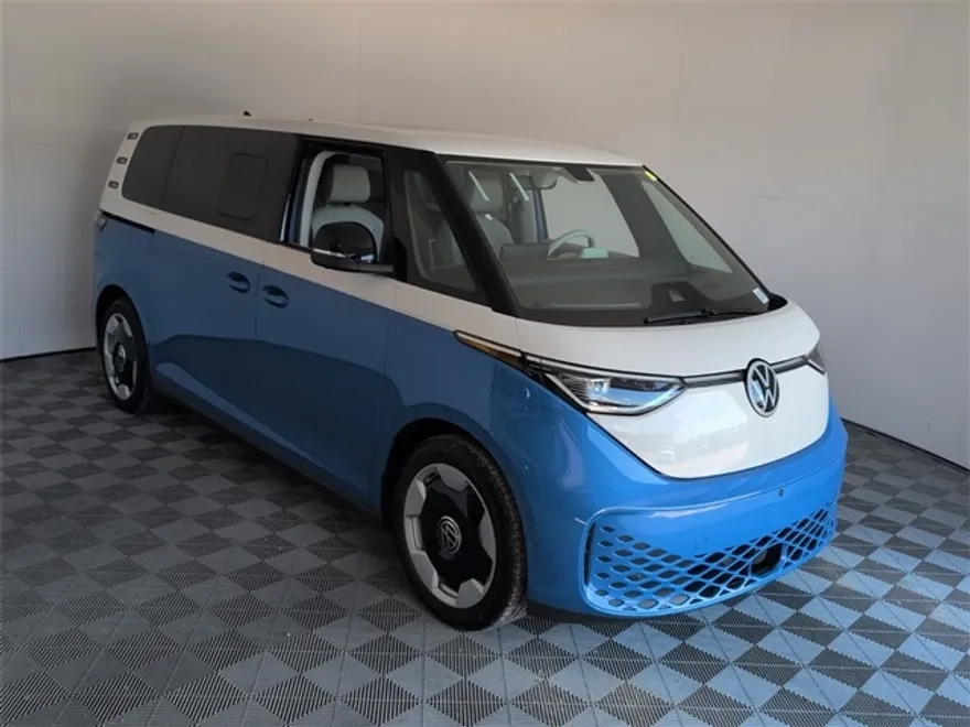 2025 Volkswagen ID. Buzz Pro Plus photo 1