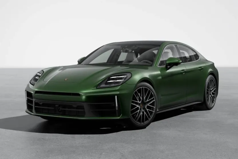 2026 Porsche Panamera 4 photo 1