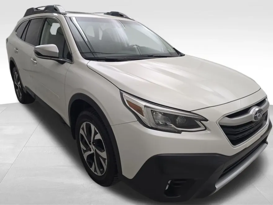 2020 Subaru Outback Touring XT photo 1