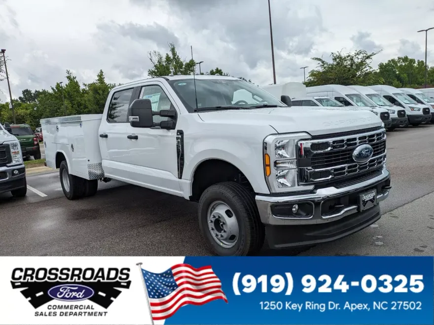 2025 Ford F-350 XL photo 1