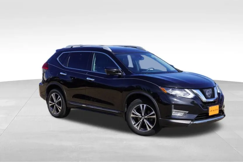 2017 Nissan Rogue SL AWD photo 1